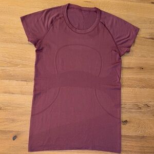 Lululemon swiftly short sleeve shirt – hip length
